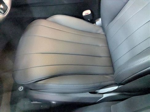 Used 2026 Mercedes-Benz E 350 Sedan image 4