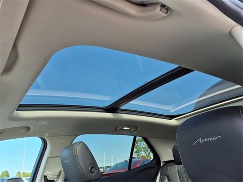 Used 2023 Buick Envision Avenir image 32