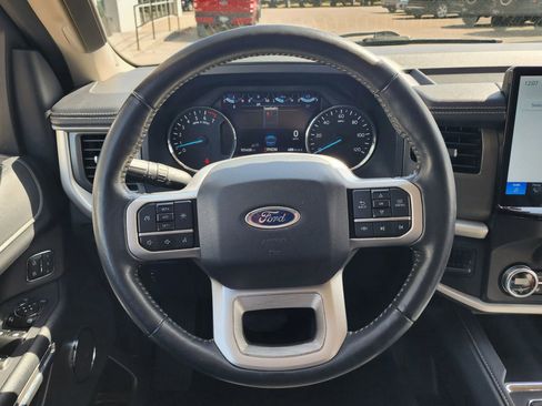 Used 2024 Ford Expedition Max XLT image 21