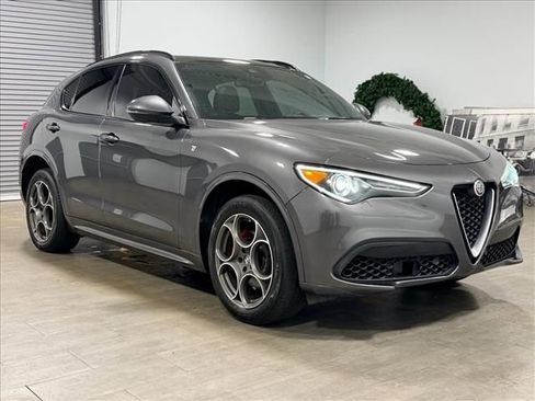 Used 2022 Alfa Romeo Stelvio Ti w/ Active Assist Plus Package image 2