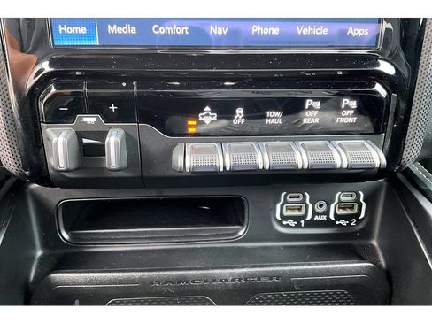 Used 2022 RAM 1500 Limited w/ Body-Colour Bumper Group AWD/4WD image 32