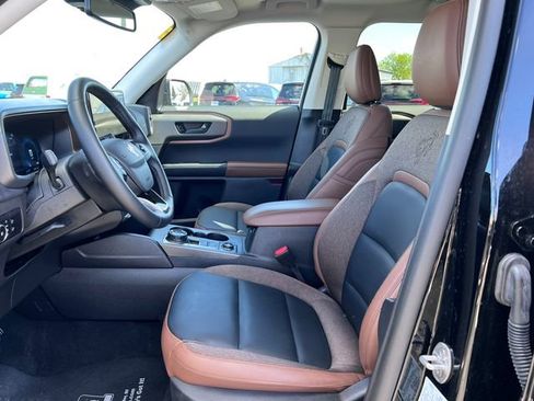 Certified 2025 Ford Bronco Sport Outer Banks w/ Outer Banks Tech Package+ AWD/4WD image 4