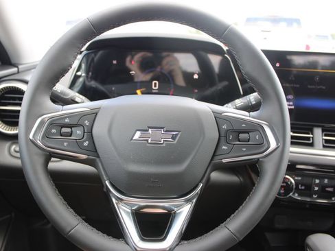 New 2026 Chevrolet Trax ACTIV FWD image 34