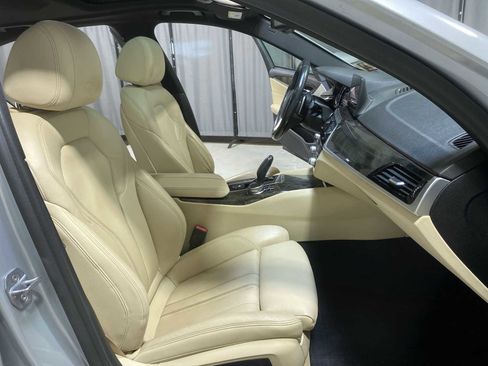 Used 2019 BMW 540i xDrive AWD/4WD image 14
