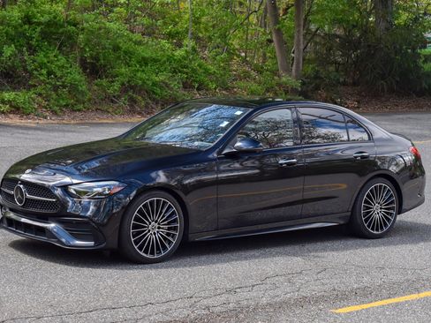 Used 2023 Mercedes-Benz C 300 4MATIC Sedan w/ Pinnacle Trim Package image 2