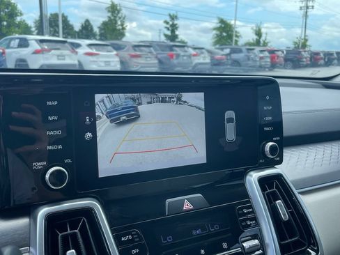 Used 2022 Kia Sorento SX FWD image 16