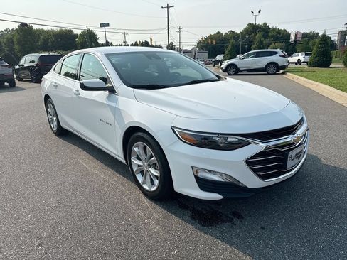 Used 2024 Chevrolet Malibu LT FWD image 2