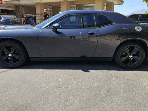 Used 2019 Dodge Challenger SXT RWD image 8