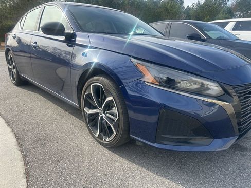 Used 2024 Nissan Altima 2.5 SR image 5