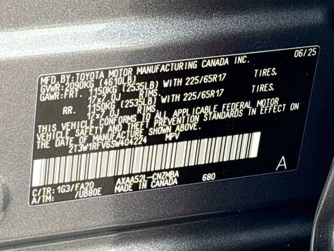 Used 2025 Toyota RAV4 XLE w/ Convenience Package FWD image 35