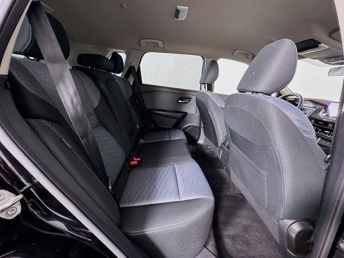 Used 2023 Nissan Rogue SV AWD/4WD image 28