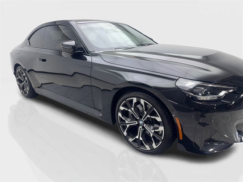 Used 2025 BMW 230i Coupe w/ M Sport Package image 12