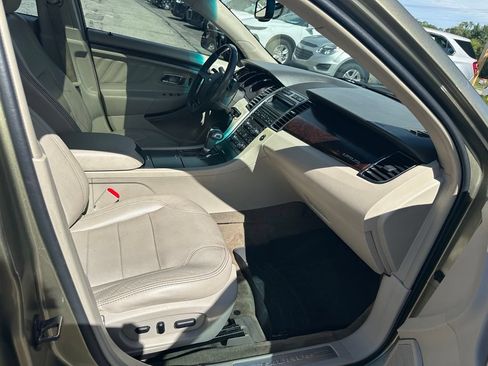 Used 2012 Ford Taurus Limited FWD image 25