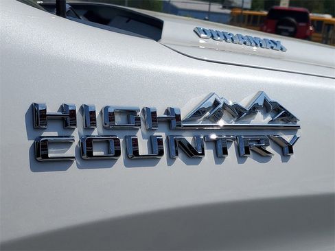 Used 2023 Chevrolet Silverado 1500 High Country image 7