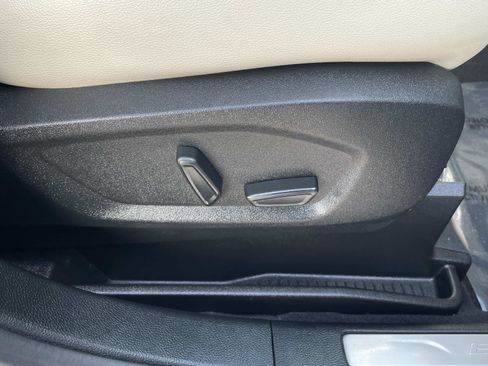 Used 2023 Ford Edge Titanium w/ Class II Trailer Tow Package image 28