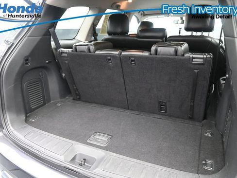 Used 2013 Nissan Pathfinder SL FWD image 12