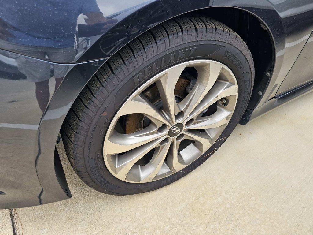 Used 2014 Hyundai Sonata SE w/ Premium Package 03 FWD image 10