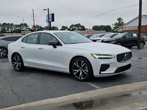 Used 2024 Volvo S60 B5 Core AWD/4WD image 1