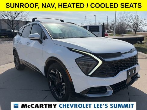 Used 2024 Kia Sportage SX image 2