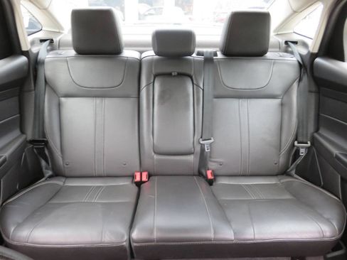 Used 2014 Ford Focus SE w/ Equipment Group 201A FWD image 20