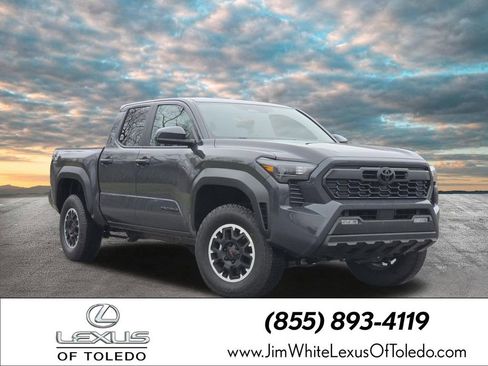 Used 2026 Toyota Tacoma TRD Off-Road AWD/4WD image 1