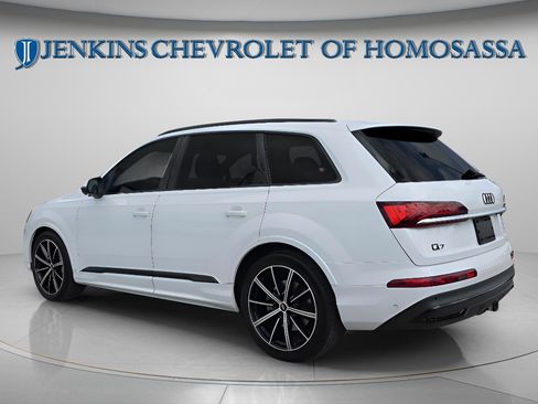 Used 2021 Audi Q7 3.0T Prestige w/ Prestige Package AWD/4WD image 7