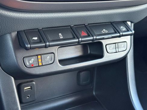 Used 2016 Chevrolet Colorado Z71 image 17