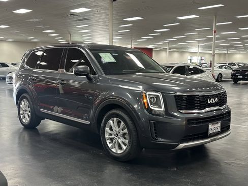 Used 2022 Kia Telluride LX image 9