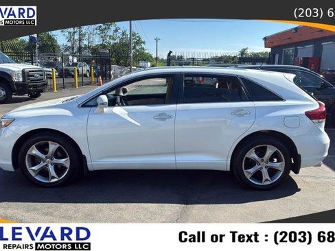 Used 2013 Toyota Venza Limited AWD/4WD image 4
