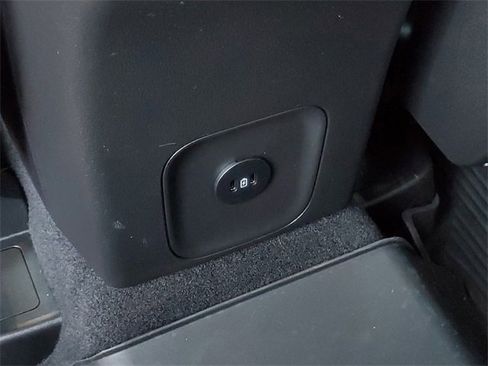 Certified 2023 Ford Escape ST-Line w/ Tech Pack #1 image 28