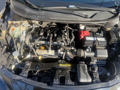 Used 2021 Nissan Versa SV image 25