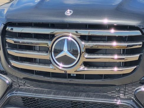 Used 2025 Mercedes-Benz GLS 450 4MATIC image 41
