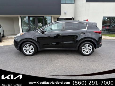 Used 2019 Kia Sportage LX AWD/4WD image 2