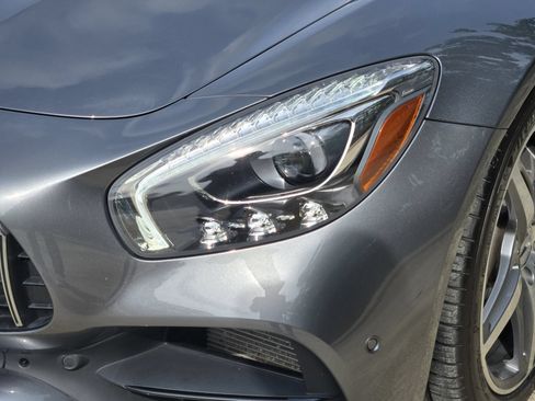 Used 2018 Mercedes-Benz AMG GT Roadster image 11