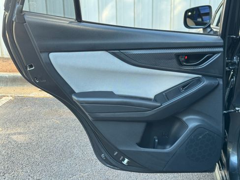 Used 2018 Subaru Crosstrek 2.0i Premium AWD/4WD image 39