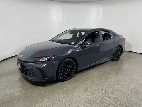 Certified 2025 Toyota Camry SE FWD image 7