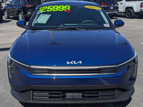 Used 2025 Kia K4 LXS image 6
