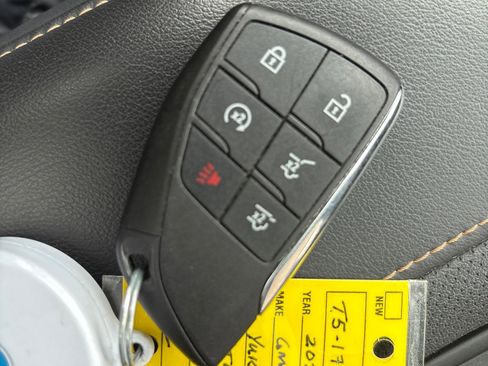 Used 2023 GMC Yukon AT4 w/ LPO, Floor Liner Package image 24