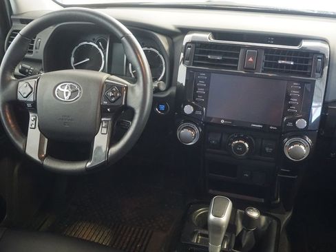 Used 2023 Toyota 4Runner TRD Off-Road Premium w/ Moonroof Package AWD/4WD image 28