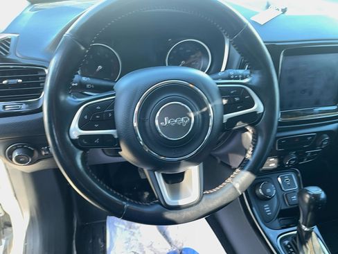 Certified 2018 Jeep Compass Limited w/ Navigation Group AWD/4WD image 12