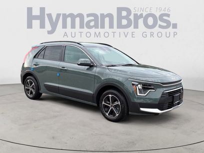 New 2025 Kia Niro EX