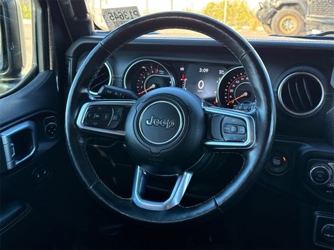 Used 2020 Jeep Wrangler Unlimited Sahara w/ Dual Top Group image 22