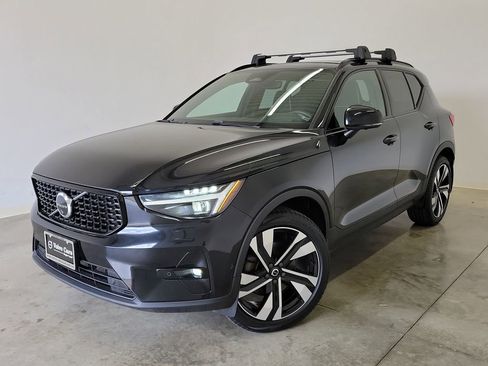 Used 2023 Volvo XC40 B5 Ultimate w/ Climate Package AWD/4WD image 34