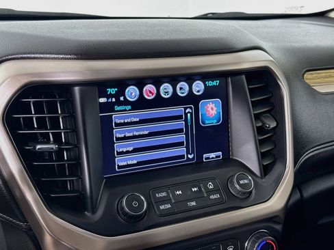 Used 2017 GMC Acadia Denali w/ Technology Package AWD/4WD image 16