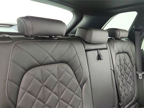 Used 2023 BMW X5 xDrive40i w/ M Sport Package image 27