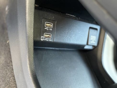 Used 2019 Honda HR-V EX-L image 17