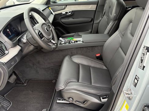 New 2026 Volvo XC90 B6 Ultra w/ Protection Package Premier image 18