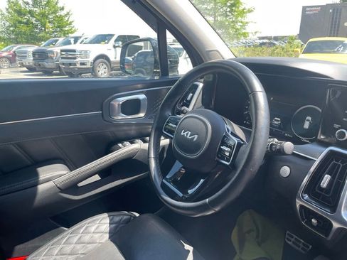 Used 2022 Kia Sorento SX FWD image 28
