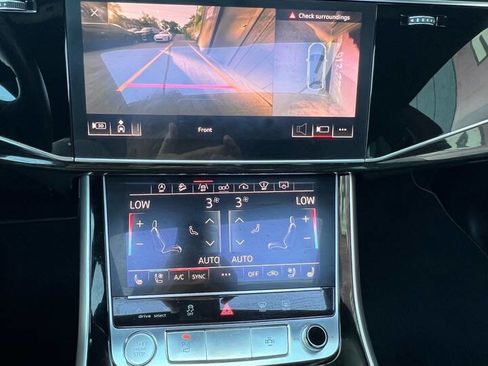 Used 2019 Audi Q8 Prestige image 28