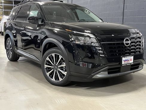 New 2026 Nissan Pathfinder Platinum AWD/4WD image 4